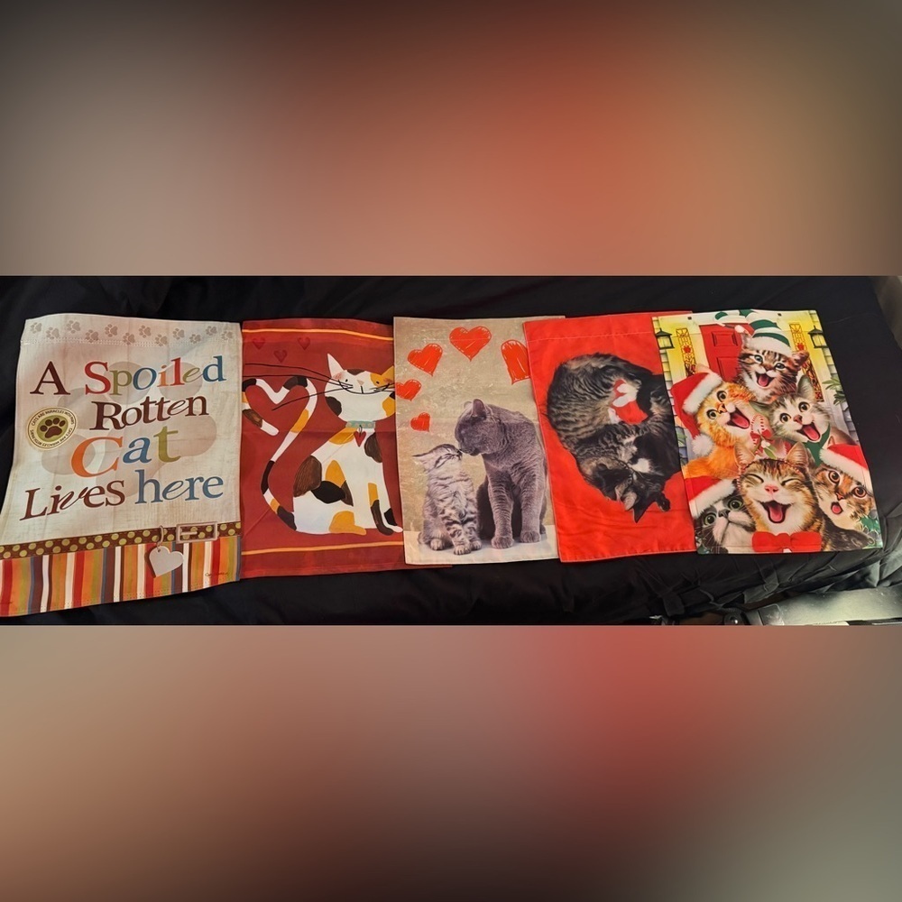 NWOT Garden Flags 12x18 Cat Themed